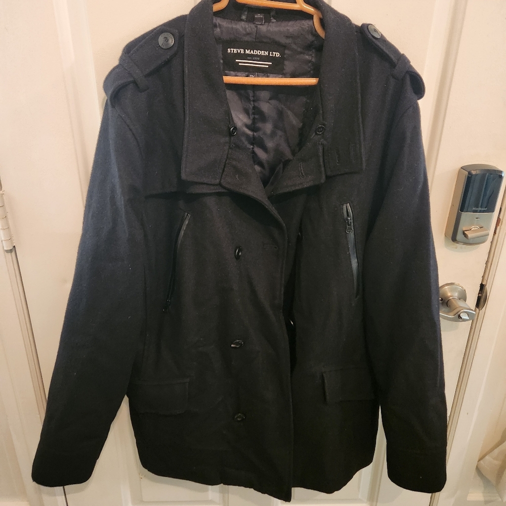 STEVE MADDEN LTD Men's Black Double Breasted Peacoat.